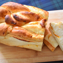 手作りパン/アプリコットジャム/クリームチーズ/食パン/パン/フォロー大歓迎 さわやか食パン

クリームチーズとアプリ…(2枚目)