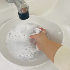 Ruier-tong ディスペンサーボトル 泡 スクエア 詰め替えボトル ソープ シャンプー 乳液 ポンプボトル 液体容器 空ボトルポンプ 化粧品用(ディスペンサー、スプレーボトル)を使ったクチコミ「洗剤容器のポンプ部分の洗い方について、
…」(1枚目)