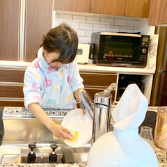 お手伝い/キッチン/子ども/住まい/うちの子自慢 娘(6歳)はじめてのお皿洗いのお手伝い。…(2枚目)