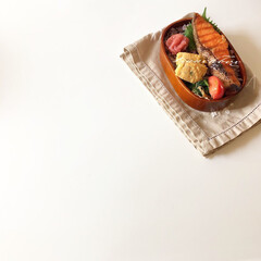 おうちごはん/鮭弁/のっけ弁/ランチ/ランチボックス/お弁当おかず/... Today’s lunchbox
鮭弁当…(1枚目)