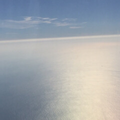 今日の海/空/雲/海/地球/キラキラ/... 今日の海。
空から見た一面の海。
太陽の…(1枚目)
