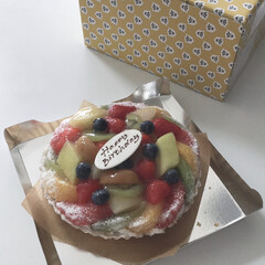 ア・ラ・カンパーニュ/タルトケーキ/バースデーケーキ/誕生日/スイーツ/誕生日ケーキ 夫の誕生日ケーキに大好きなタルト専門店の…(2枚目)