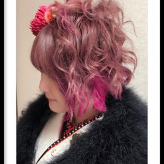 髪色チェンジ/ツーブロック/成人式髪飾り/朱色/おでかけ/ファッション/... 今年の二女の成人式の写真。
髪飾りは赤メ…(2枚目)