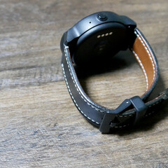 コバ磨き/黒檀/レザークラフト/腕時計ベルト/雑貨 時計ベルト

白い針の黒の腕時計
附属の…(3枚目)