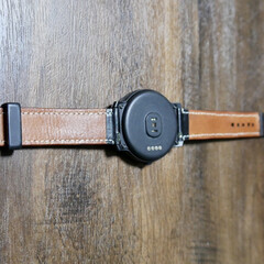 コバ磨き/黒檀/レザークラフト/腕時計ベルト/雑貨 時計ベルト

白い針の黒の腕時計
附属の…(7枚目)