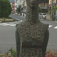 愛称シンボルロード/アジア彫刻の道/1994年/記念/広島アジア大会/アジア11カ国と地域/... 昨日1枚だけ銅像を紹介しましたが、
説明…(3枚目)