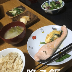 猫飼のしあわせ/癒し/にこ/黒猫/晩ご飯 こんばんは。
今日も一日お疲れ様です。
…