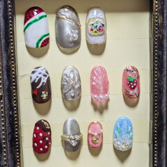 ネイル工房/ダイソー/セリア/ハンドメイド 可愛いネイルチップが出来ました💅🏻✨️
…(1枚目)