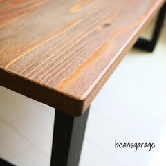 無垢テーブル/リビングテーブル/無垢材/天然木/キッズテーブル/コーヒーテーブル/... こちらのテーブルは、国産杉の天板で90×…(2枚目)