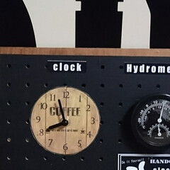 時計/時計DIY/100均/ダイソー/セリア/DIY/... セリアさんの時計と温湿度計をパンチングボ…(4枚目)
