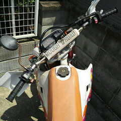 ワンオーナー/バイク/YAMAHA/ヤマハ/DT200WR/全塗装/... 譲り受けた不動のバイクをキャブのオーバー…(3枚目)