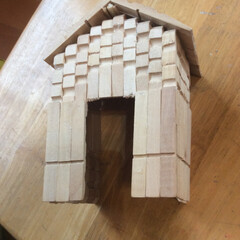 木製クリップ/DIY/雑貨/100均/セリア/ダイソー/... 木製クリップで家を製作中です。今度は二階…(1枚目)