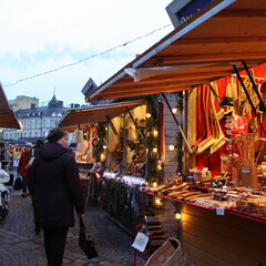 クリスマスマーケット/フィンランド 12月に入ると、フィンランドの街のマーケ…(1枚目)