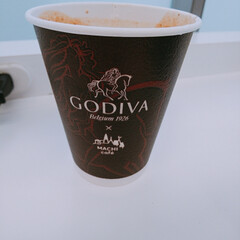 ホットチョコレート/GODIVA/ローソン 朝からバタバタ
娘を送ってそのまま市役所…