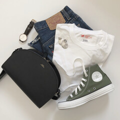 levis/ママコーデ/デニムコーデ/Tシャツ/大人カジュアル/カジュアル/... 夏はデニムにTシャツが
1番多いです。
…