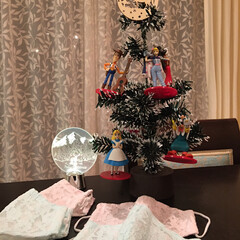 Seria/KALDIの米粉/米粉のカップケーキ/マーマレード/手作りマスク/クリスマスツリー/... ダイソーのミニクリスマスツリーに去年コン…(1枚目)