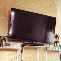 カインズホーム/壁掛けテレビ/DIY/ハンドメイド/雑貨/インテリア/... アパートなので、直に壁掛けテレビをつける…(1枚目)