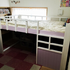 DIY/子供部屋/ベッド/ペンキ こちら完成です！白とライラックで可愛らし…(1枚目)