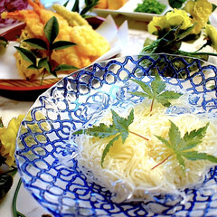家族勢揃い/15束/天ぷら/素麺/お昼ご飯/おうちごはん 今日のお昼ご飯^ ^
食べ盛りの凄さを…