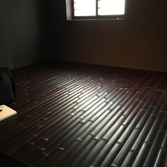和室/竹/黒竹/店舗/小上がり 加工された黒竹を小上がりの床に使用。(1枚目)