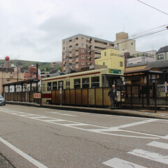 わたしのGW/長崎県/電車/風景/観光 長崎での風景です。

街の中を電車が通る…(1枚目)