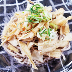 いただきます/お値下げ品/仕事/ランチ/食事/ごぼう/... 今日は家族でお弁当が
必要なのは私だけだ…