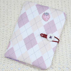 アーガイル柄/消しゴムはんこ/名入れ/メモ帳カバー/メモ帳/minneで販売中/... ʕ•ٹ•ʔ
消しゴムはんこで名入れした…
