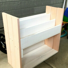 子供用家具/SPF1x4/本棚/DIY 子供用本棚を作りました。ホームセンターで…(1枚目)