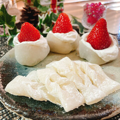 いちご大福/求肥/いちごクリーム大福/アミカ/ホイップクリーム/生クリーム/... 求肥(∩´∀`∩)作りました🎶
くるりん…