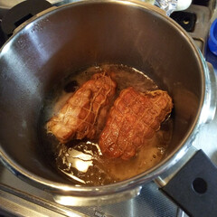 焼豚/グルメ/フード/おうちごはん 焼豚‼️
圧力鍋で、作りました☺️
いつ…(1枚目)