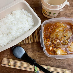 お弁当 白菜麻婆豆腐弁当🍱

中華スープ

肉ま…(1枚目)