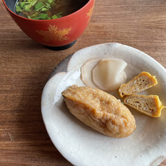 お弁当 おいなりさん弁当🍱

出汁巻玉子、笹かま…(4枚目)