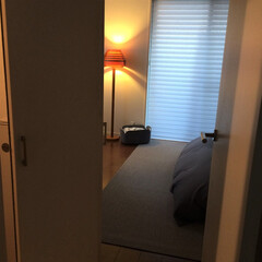 寝室/寝室インテリア/ウォークインクローゼット 今、家の中で一番落ち着く場所です。
左側…(1枚目)