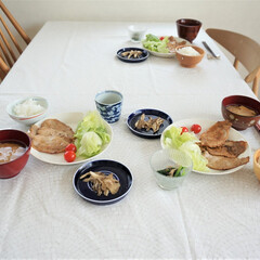 生姜焼き定食/お昼ごはん/北欧食器/イッタラ/ごはん 長女が買い物から調理、盛り付けまで全て1…(1枚目)