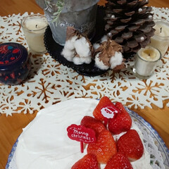 クリスマスケーキ/クリスマス2019/キッチン/ハンドメイド/暮らし クリスマスケーキ🍰
ホールケーキ食べたく…(1枚目)