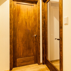 廊下/扉/ドア/ガラス/無垢/愛知/... ガラスの輸入のドアです。部屋が明るくなり…(1枚目)