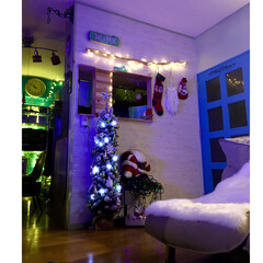 リビング/流木/青い壁/青いドア/イルミネーション/クリスマスツリー/... １つ前の写真の場所
ツリーのイルミネーシ…(1枚目)