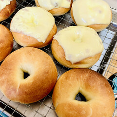 ベーグル/自家製天然酵母パン/手作りパン good morning🥖🥯🥐

チーズ…(2枚目)