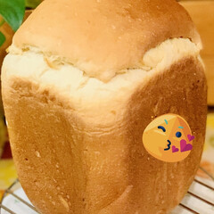 ご飯🍚パン🍞/HB/手作りパン 昨日作ったかりんジャムを
食パン🍞に塗っ…(2枚目)