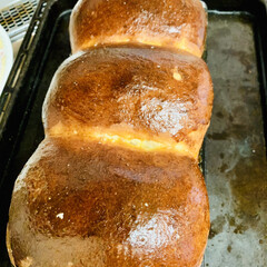 自家製天然酵母パン/山食パン ふあふあに焼き上がりました〜😆✌🏻💖
お…(5枚目)