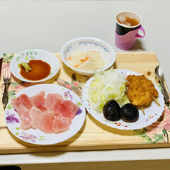 椎茸焼き/サラダ/串カツ/ビントロ/グルメ/夕食 今夜の夕食💖

ビントロとミニ串カツ🤗❤️(4枚目)