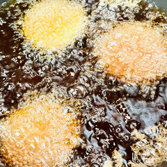 夕食/天ぷら/さつま芋/仕込み/ゆず大根 ジャンボサイズのさつま芋🍠と大根
どちら…(2枚目)