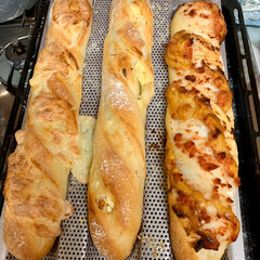 手作りパン/自家製天然酵母パン/フランスパン 皆さんは、フランスが綺麗いな形に焼ける天…(1枚目)