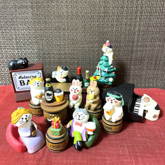 クリスマスケーキ/コンコンブルクリスマスシリーズ/コンコンブル大好き/猫大好き こんばんは🌆

クリスマスケーキをミッキ…(2枚目)
