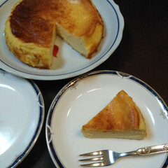 スイーツ/グルメ/手作りケーキ/手作りお菓子/ホールケーキ/チーズケーキ/... ベイクドチーズケーキを作りました♪😄
美…(1枚目)