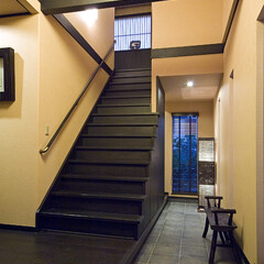 2階リビング/階段/玄関 おもてなしの極意「京町屋の風情」(1枚目)