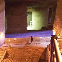 映画撮影/PV撮影/採掘場後/地下神殿 大谷石資料館
ライトアップされてて、地下…(1枚目)
