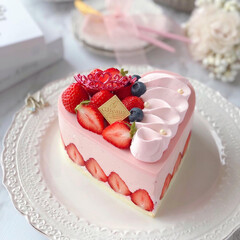 バースデーケーキ/happybirthday/cake/Cafe/STRAWBERRY/sweets/... 🍓苺のムースケーキ

バレンタインも近い…(1枚目)