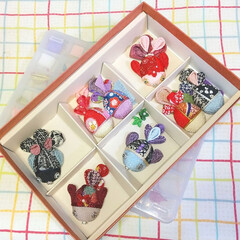 季節雑貨/金魚/つまみ細工/ちりめん遊び/ちりめん飾り/ハンドメイド/... ♡縮緬ぎょぴちゃん

増殖中➰💟

色合…(1枚目)