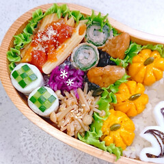 onigiriAction/カボチャ/こにぎり/海苔アート/娘弁当/お昼ご飯/... おはようございます♡
カボチャでかぼちゃ…(3枚目)